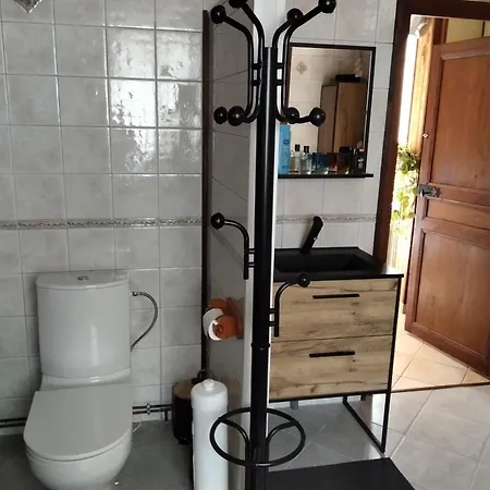 Проживание в семье Chez Myriame Eurville-Bienville